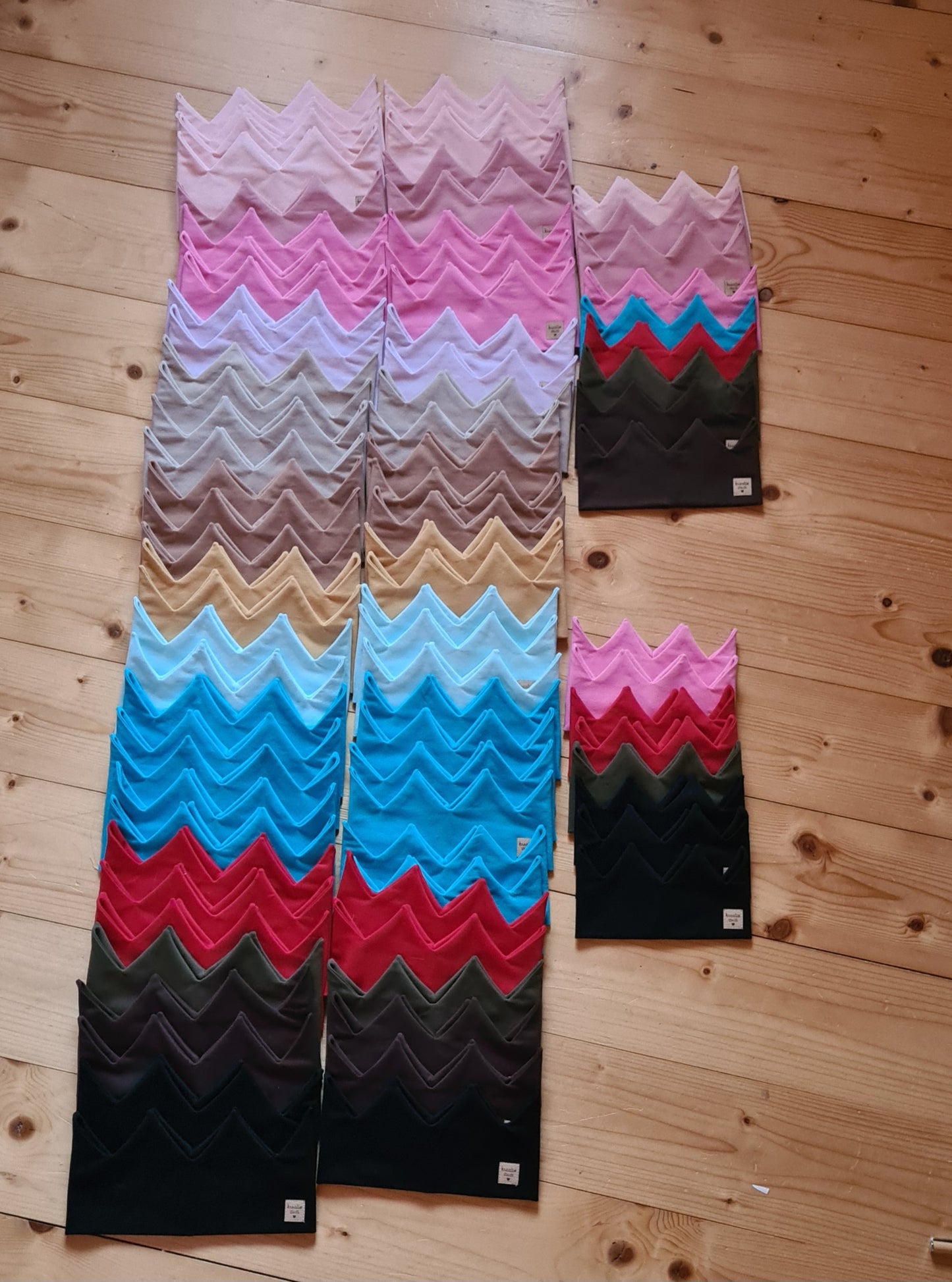 Čelenka korunka jednofarebná