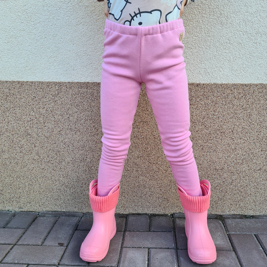 detské zateplené legíny, warmkeeper, ružová, staroružová farba, foto na postave, pohľad zpredu 