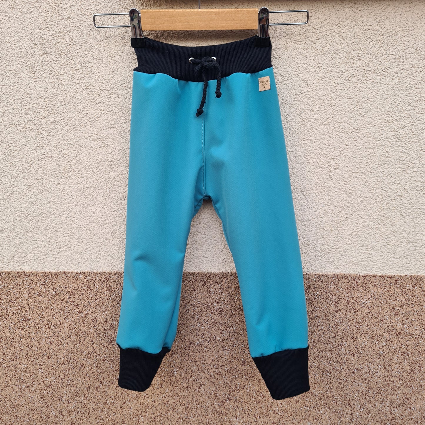 Softshellové nohavice s barančekom- jednofarebné