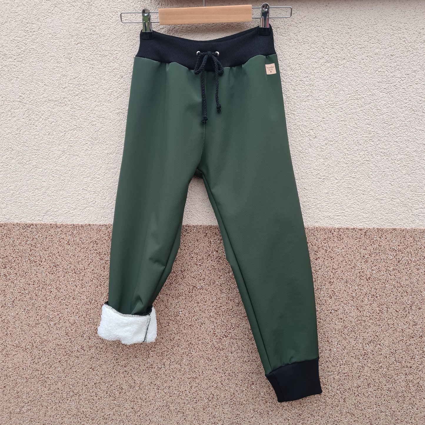 Softshellové nohavice s barančekom- jednofarebné