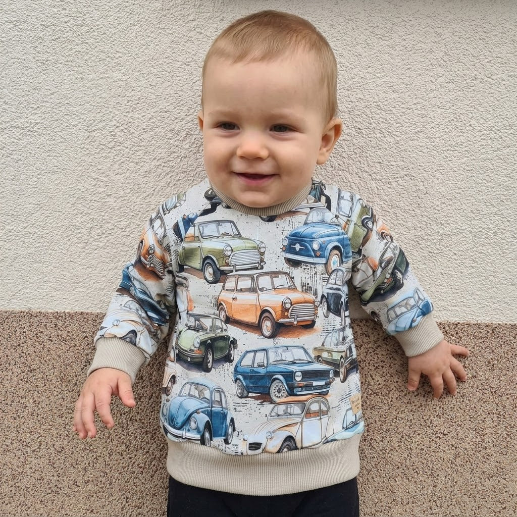 VÝPREDAJ | Mikina s raglanými rukávmi – autíčka